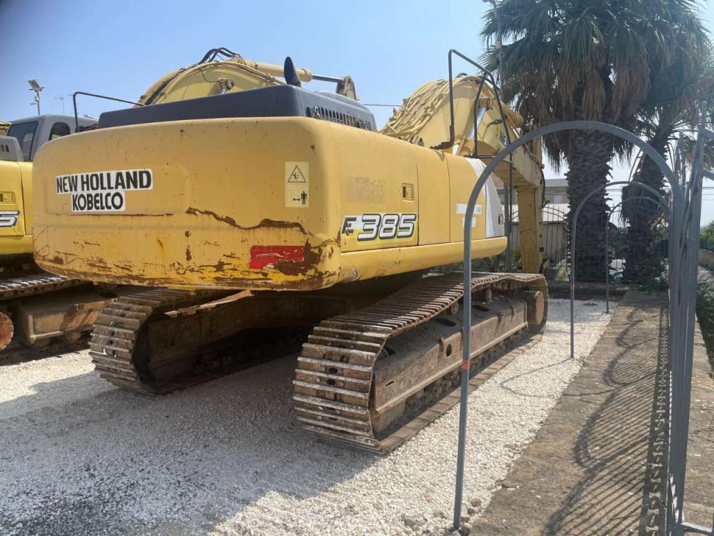 New Holland Kobelco 385 Foto 3