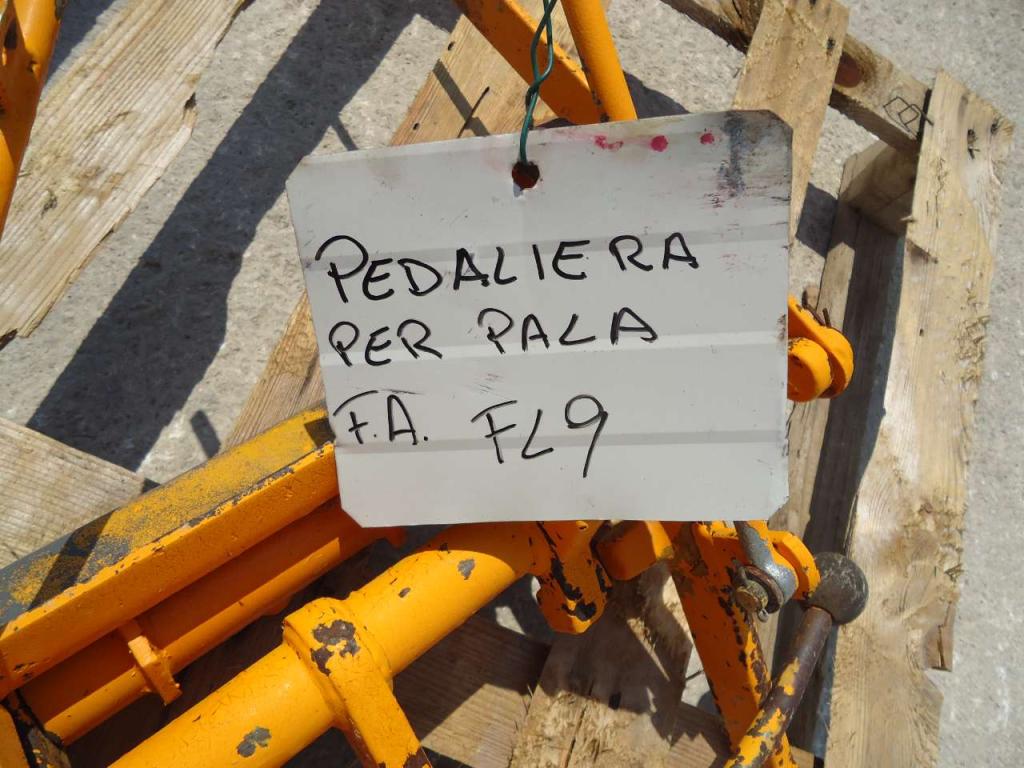 Pedalera para Fiat Allis FL9 Foto 2