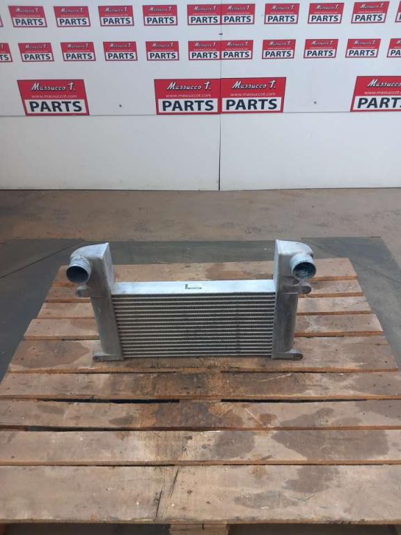 Radiador intercooler para Hitachi ZX130 Foto 1