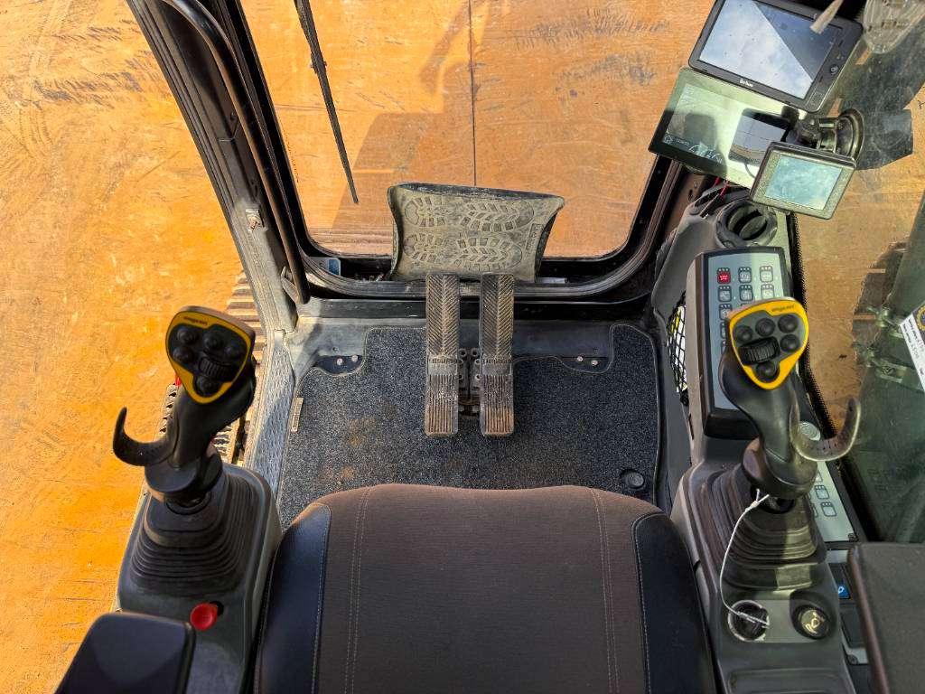 Liebherr R930 LC V - FULL SPEC / OilQuick / Joystick Ride Foto 9