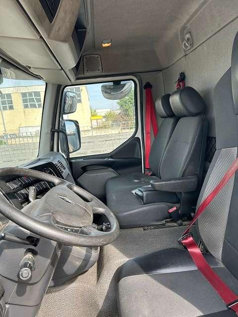 Renault D13 Foto 7