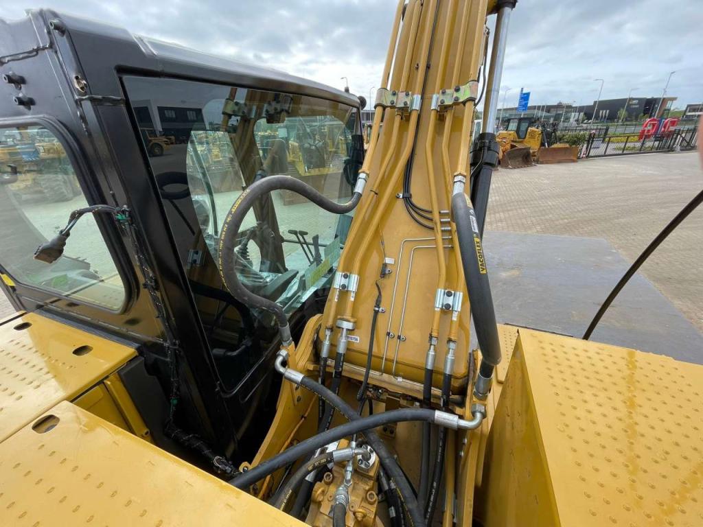 Caterpillar 323D3 Foto 30