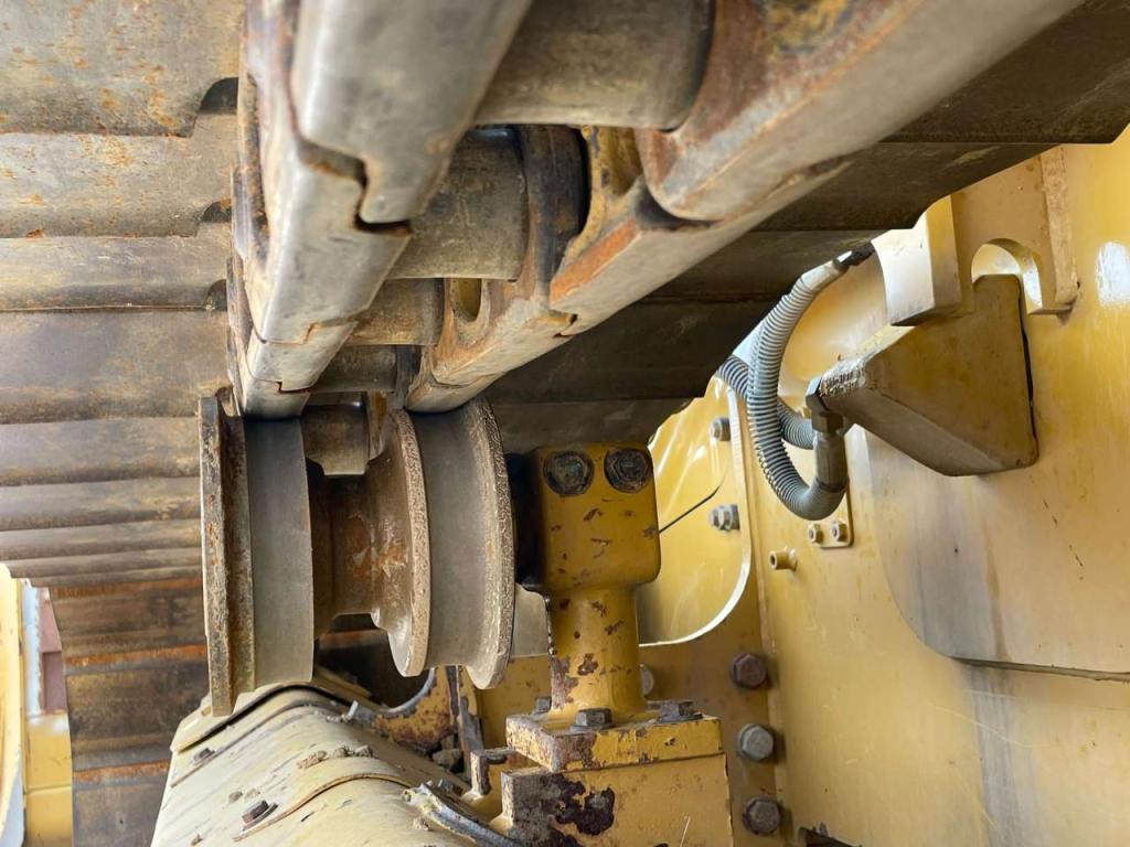 Caterpillar D2 LGP 12A | LEICA GPS Foto 13