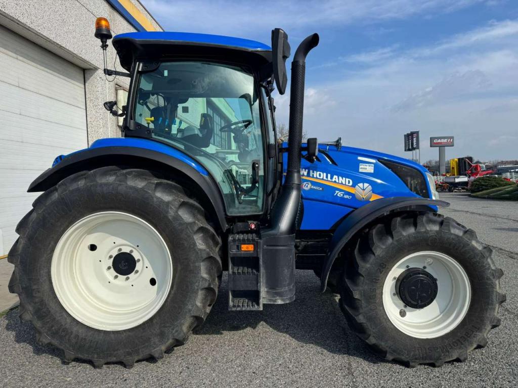 New Holland T6.180 DYNAMIC COMMAND Foto 1