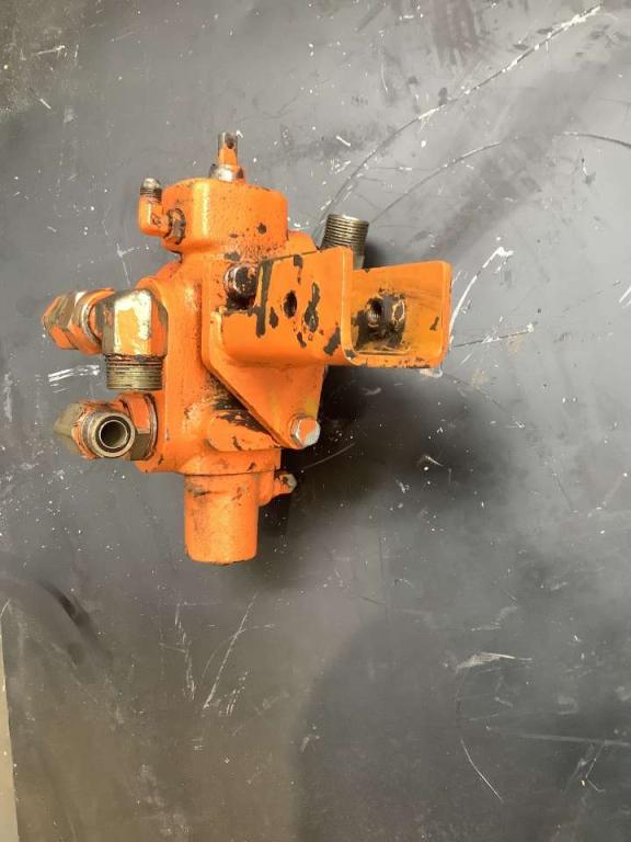 Distribuidor hidraulico para Fiat Hitachi EX 235 Foto 4