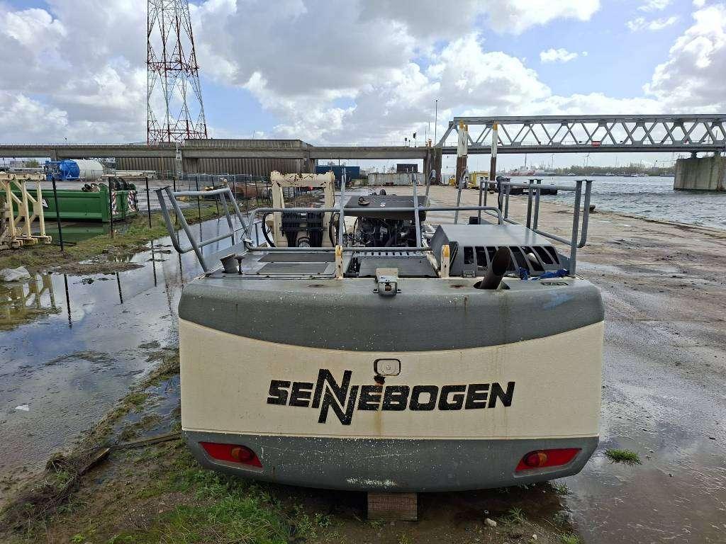 Sennebogen 830E K17 (only upperstructure with damaged cabin) Foto 3