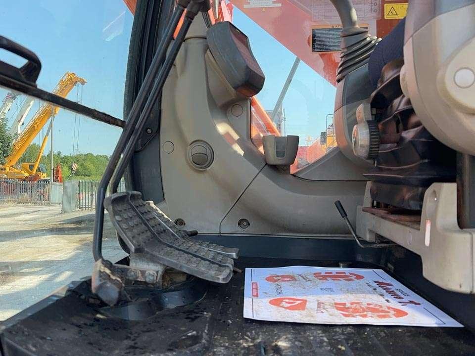 Hitachi ZX240N-3 Foto 12