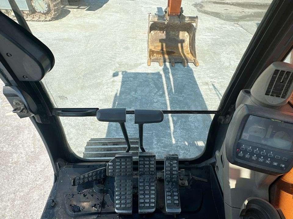 Hitachi ZX240N-3 Foto 16