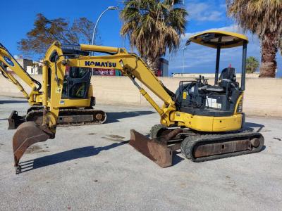 Komatsu PC30-MR3 Foto 1