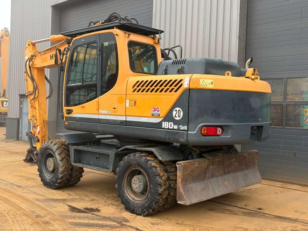 Hyundai Robex 180W-9A Foto 3