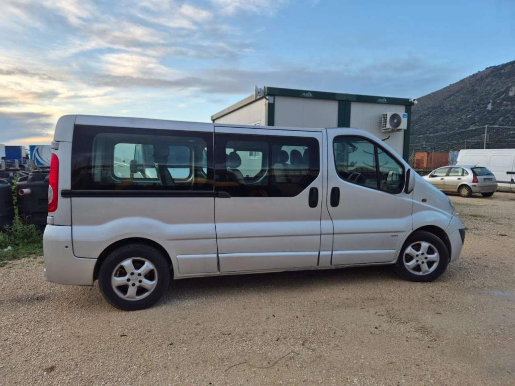 Opel VIVARO Foto 3