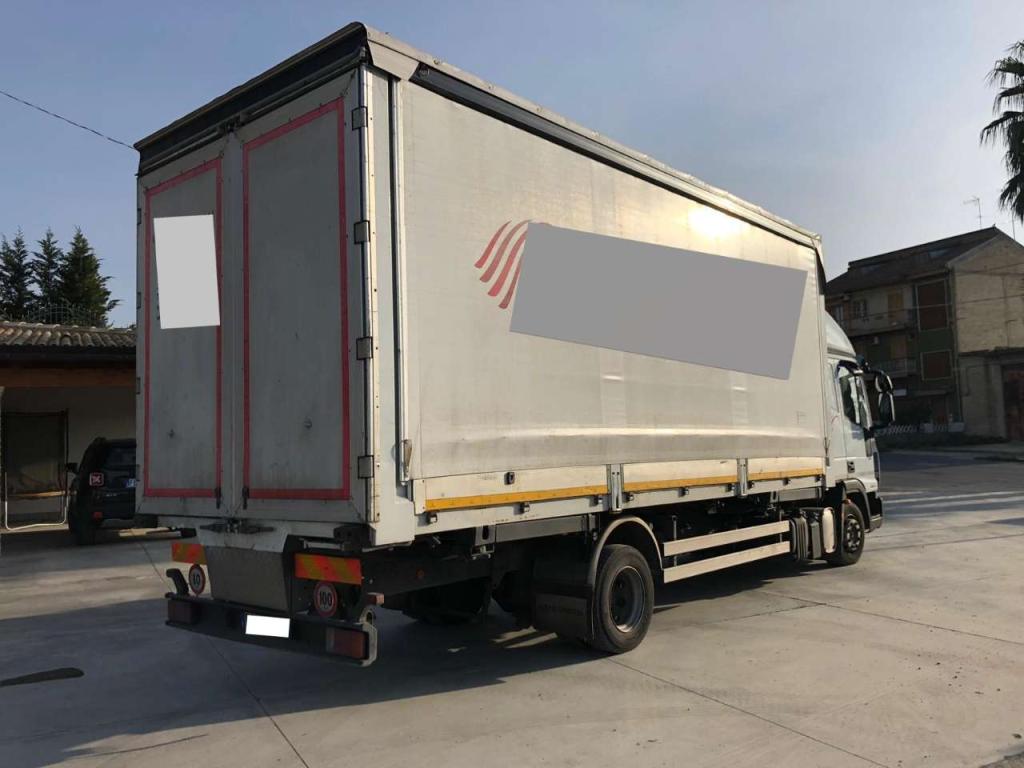 Iveco EUROCARGO 100E22 Foto 2