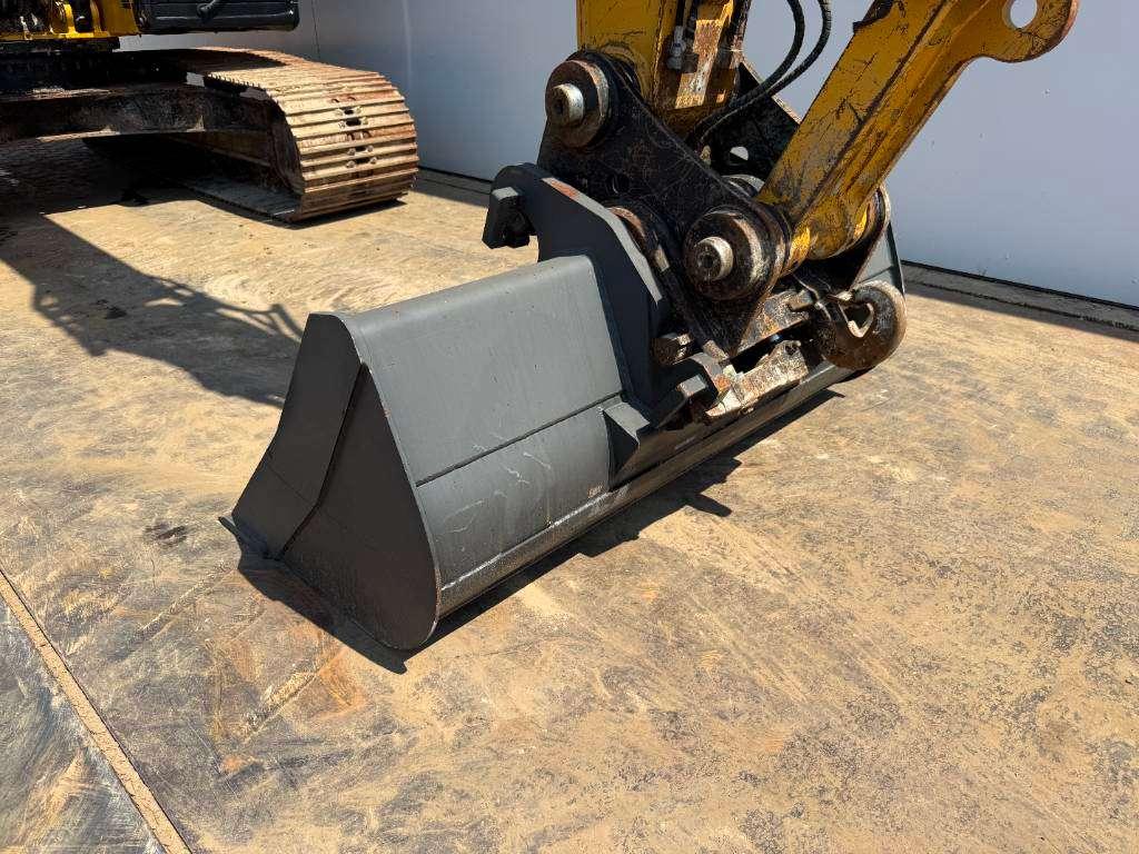 Caterpillar 320FL - New Bucket / Hammer Lines / Camera Foto 17