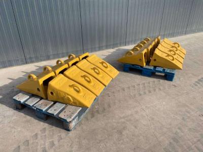 Caterpillar 365 / 374 / 385 / 390 Tips vendida por Smitma B.V.