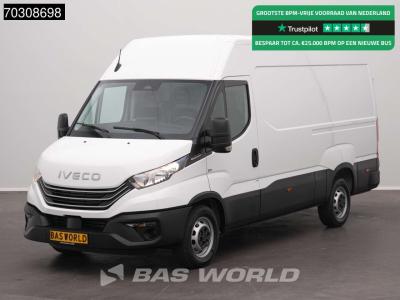 Iveco Daily 35S18 3.0L Automaat L2H2 180PK ACC Airco Cruise Camera Parkeersensoren CarPlay Stoelverwarmin vendida por BAS World B.V.
