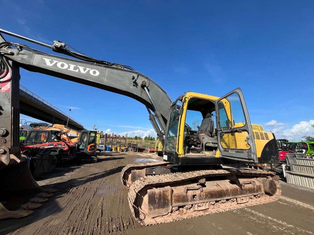 Volvo EC 210 Foto 1
