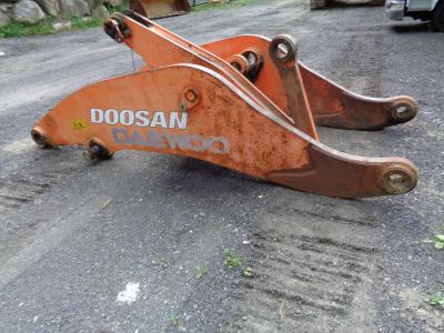Brazo de cargadora para Doosan - Daewoo Mega 500 vendida por PRV Ricambi Srl