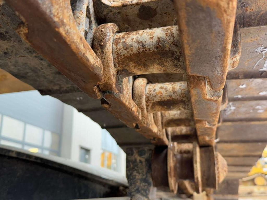 Komatsu HB215LC-1 HB Foto 15