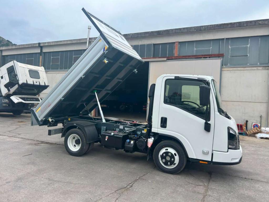 Isuzu M27 NEW GENERATION Foto 11