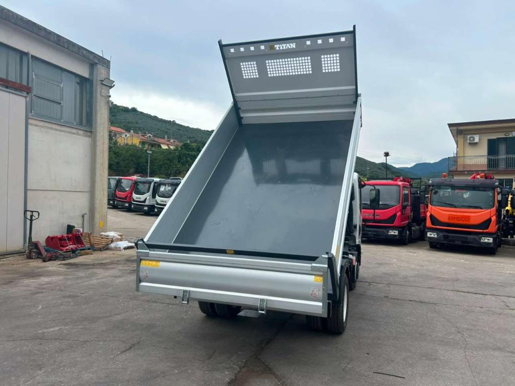 Isuzu M27 NEW GENERATION Foto 20