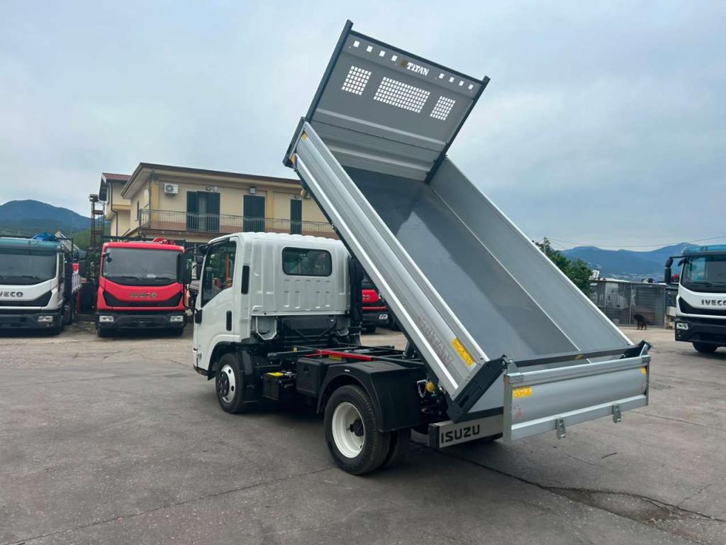 Isuzu M27 NEW GENERATION Foto 24