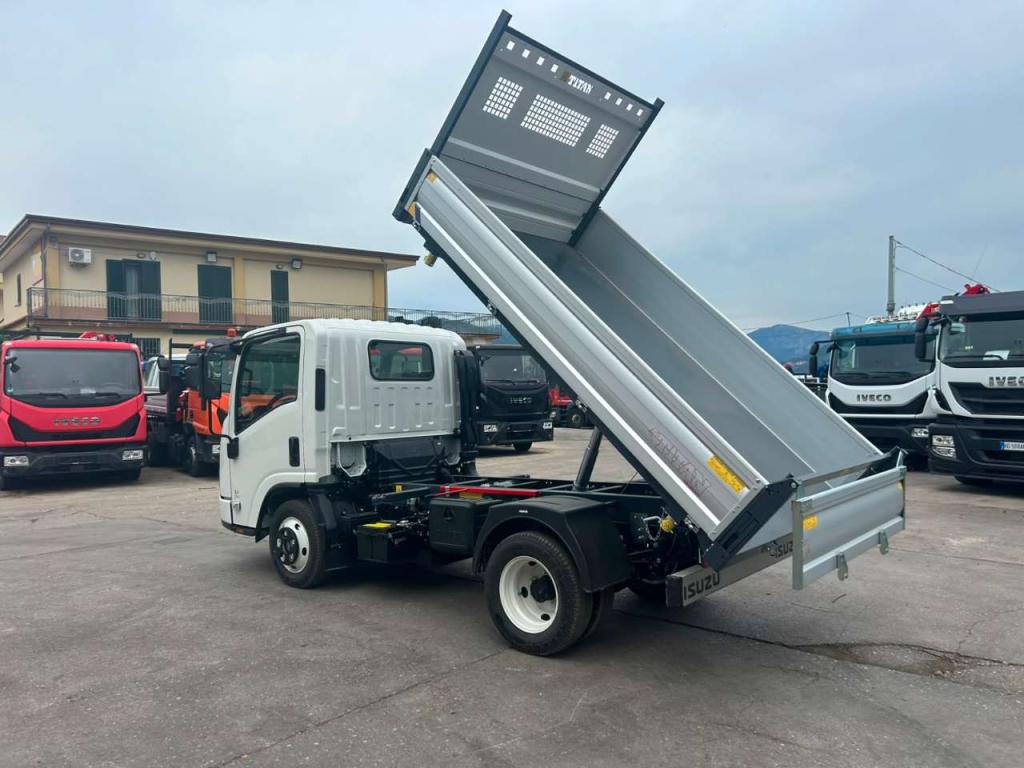 Isuzu M27 NEW GENERATION Foto 25