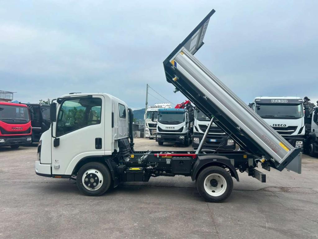 Isuzu M27 NEW GENERATION Foto 29