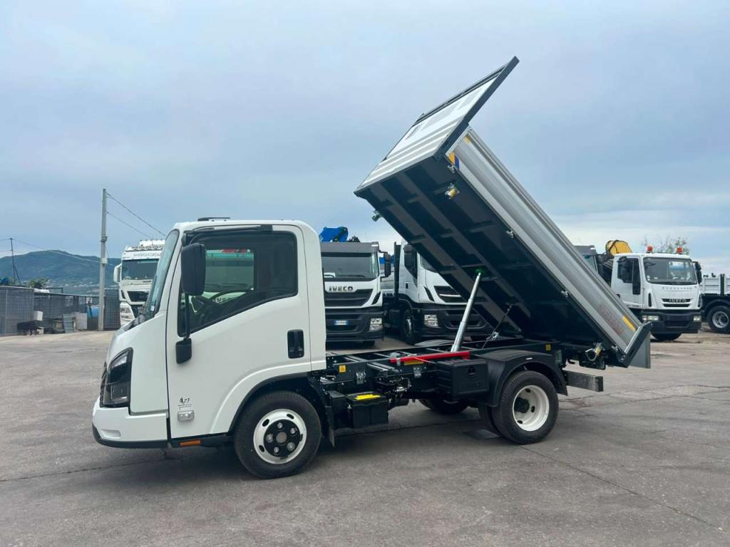 Isuzu M27 NEW GENERATION Foto 3