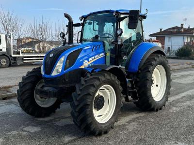 New Holland T5.120 4x4 vendida por Massucco T. Srl