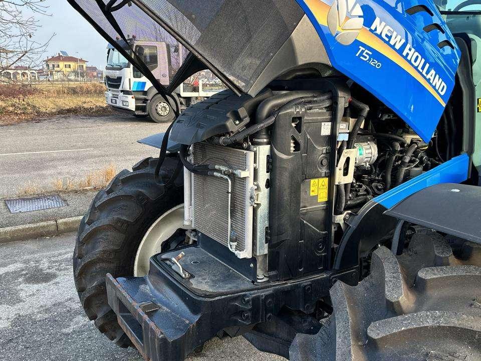 New Holland T5.120 4x4 Foto 8