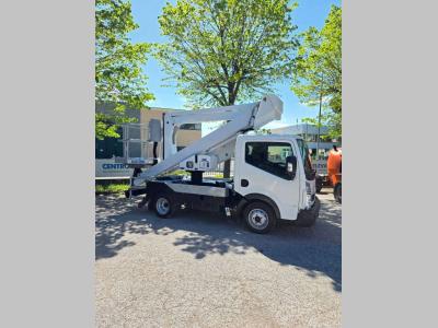 Palfinger P200 A vendida por Centro Elevatori Srl