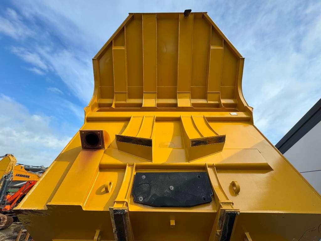 Caterpillar 772G - Automatic Greasing / Body Heating Foto 26