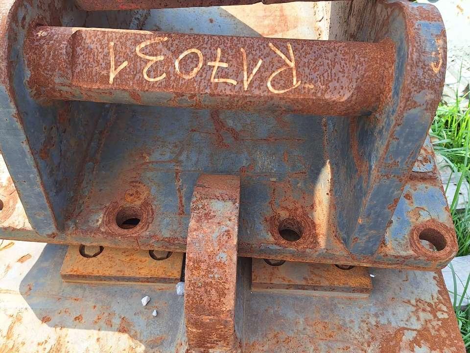 VB70 for 20-25 ton excavators Attachment plate Foto 3
