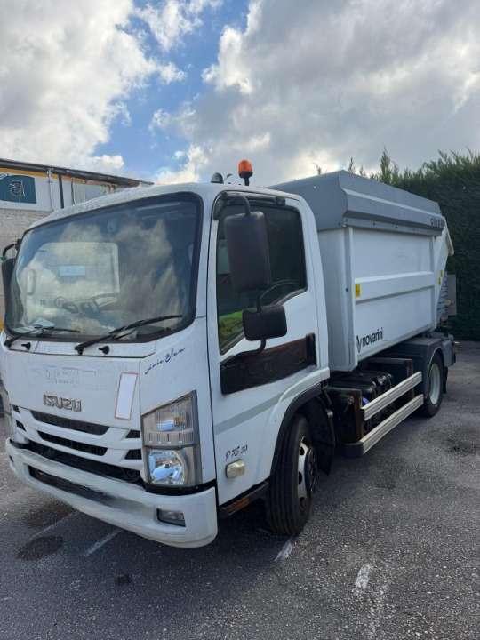 Isuzu P75 Foto 2