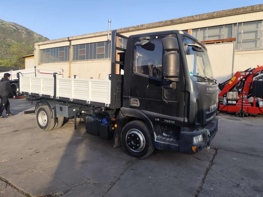 Iveco EUROCARGO 75E16 Foto 13