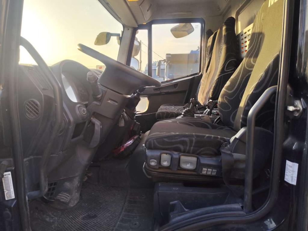 Iveco EUROCARGO 75E16 Foto 30