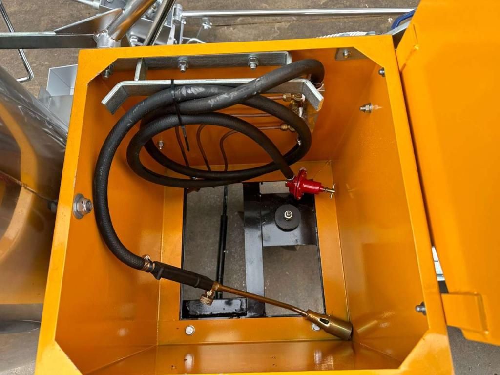 Giga Power 860 Road Marking Machine Foto 12
