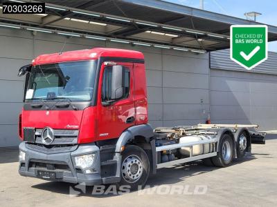 Mercedes Antos 2533 Antos 6X2 BDF ADR Full Air Suspension Lift+Steering Axle Automatic Euro 6 vendida por BAS World B.V.