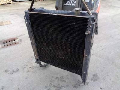 Enfriador de aceite hidráulico para Fiat Hitachi Ex 215/ Ex 235 vendida por PRV Ricambi Srl
