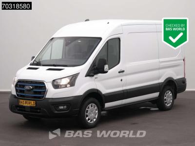 Ford Transit 185pk Elektrisch 68kWh 317km WLTP L2H2 Hoog Dak Navi Airco Cruise Parkeersensoren v+a SYNC4 vendida por BAS World B.V.