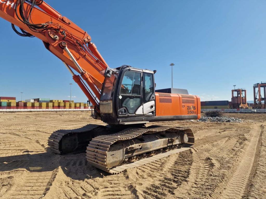 Hitachi ZX350LC-5B Foto 2