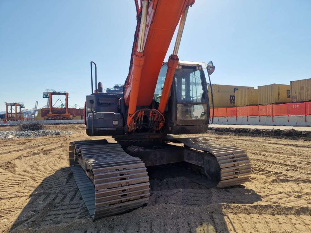 Hitachi ZX350LC-5B Foto 3