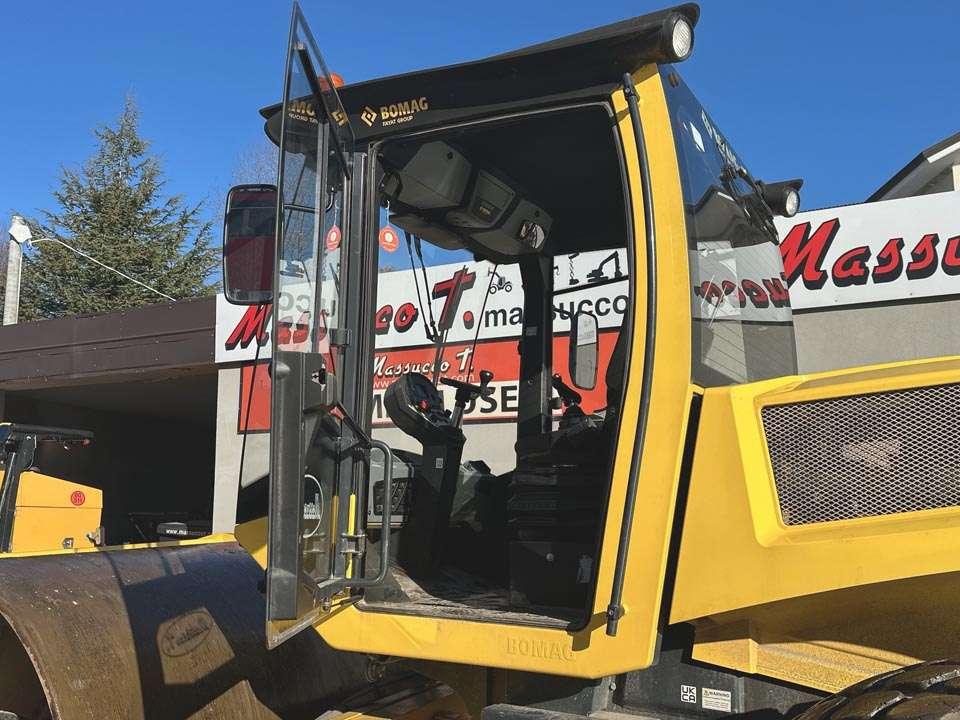 Bomag BW 216 DH-5 Foto 13
