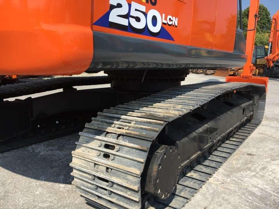 Hitachi ZX250LCN-5B Foto 4