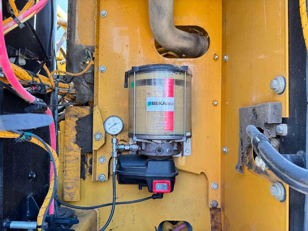 Caterpillar 320FL - New Bucket / Hammer Lines / Camera Foto 26