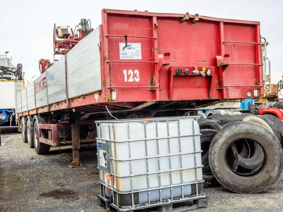 KWB KRAAN/CRANE/GRUE/KRAN- KENNIS 16 TON/M(3xhydr.) Foto 6