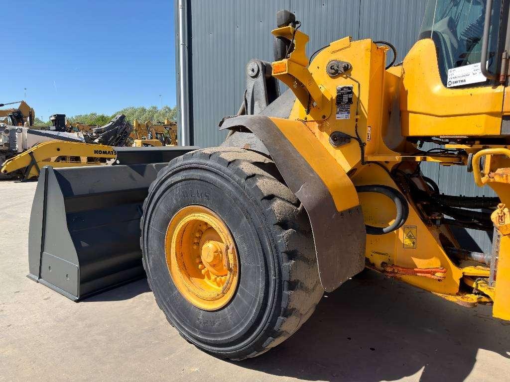 Volvo L120F Foto 11