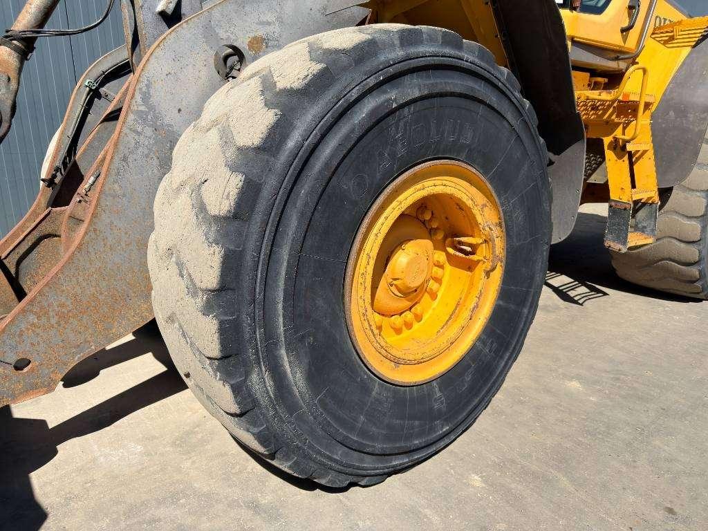 Volvo L120F Foto 24