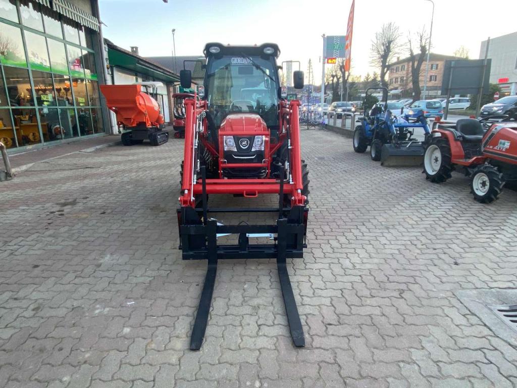 Kioti DK 6020 Cabinato con Forca Pallet Foto 23