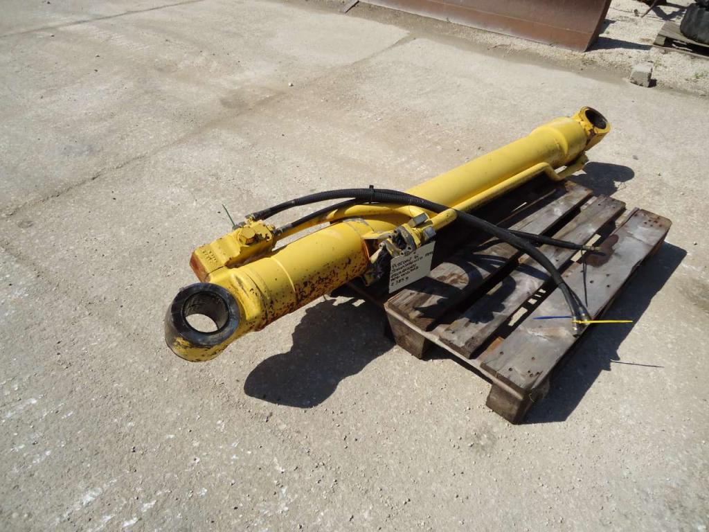 Cilndro de levantamiento para New Holland 385B Foto 5